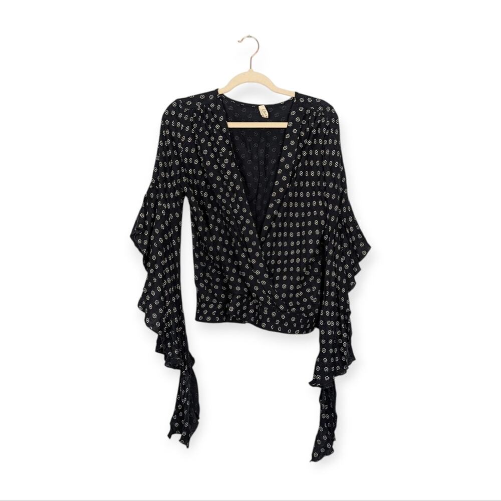Elan Black & White Flower Print Split Sleeve Surplice Blouse Size S
